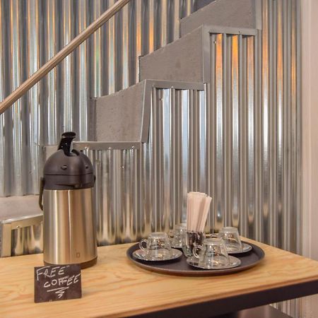 The Lx Hill Hostel Lisboa Ngoại thất bức ảnh